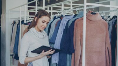 Petits colis en baisse : le prêt-à-porter féminin salue la tendance mais se méfie encore de Shein